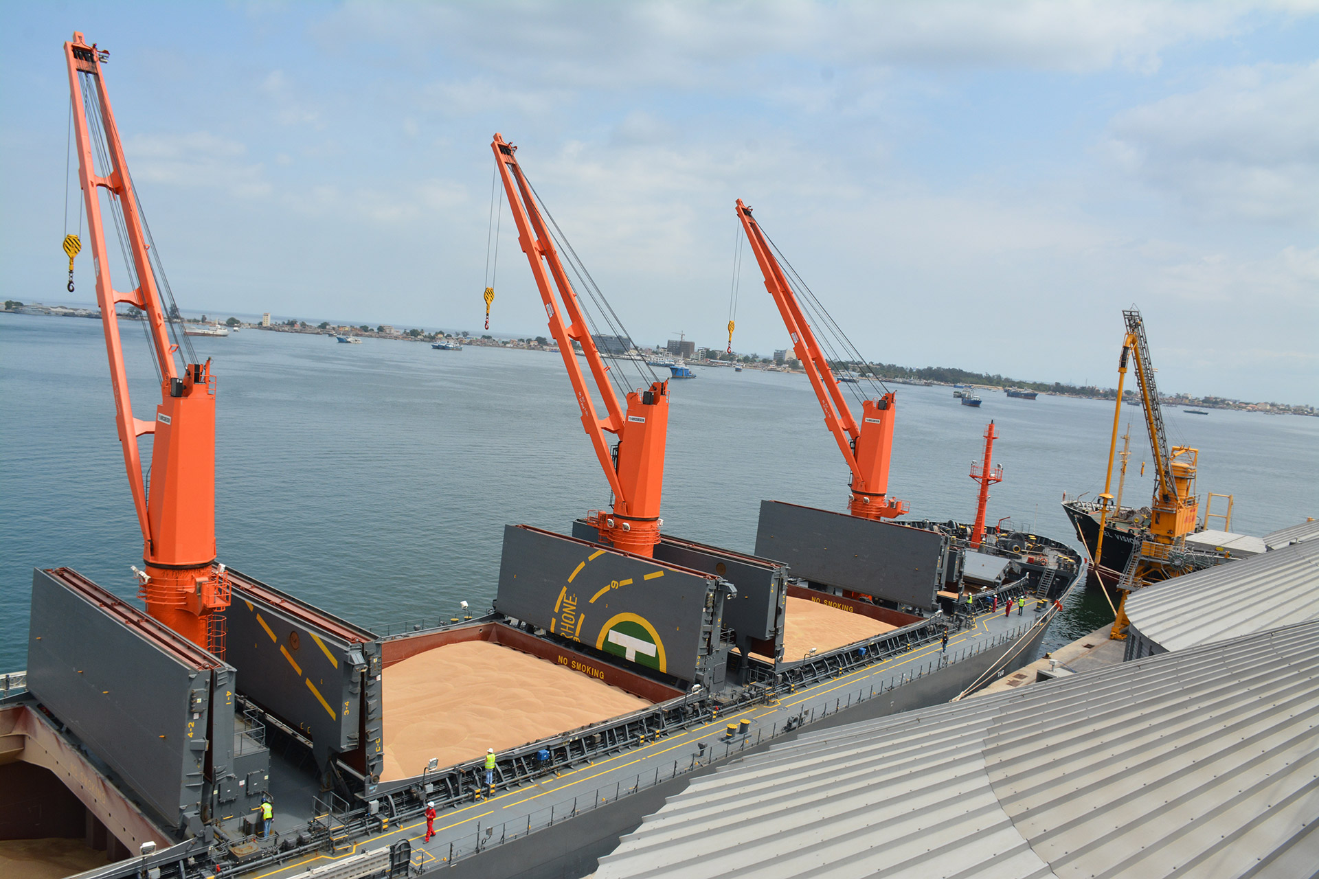 Porto de Luanda